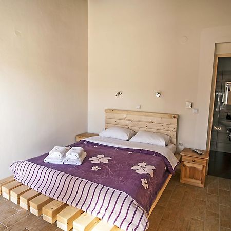 ケルキニ Ihnilatis Bed & Breakfast エクステリア 写真