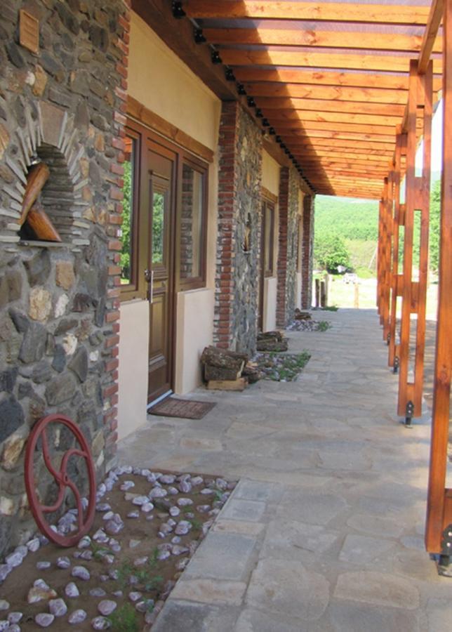 ケルキニ Ihnilatis Bed & Breakfast エクステリア 写真